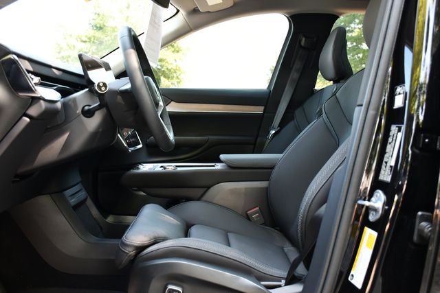 2025 Volvo EX90 Twin Motor Performance Ultra 6-Seater