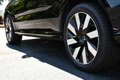 2025 Volvo EX90 Twin Motor Performance Ultra 6-Seater