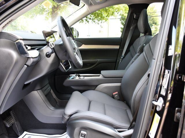 2025 Volvo EX90 Twin Motor Performance Ultra 6-Seater