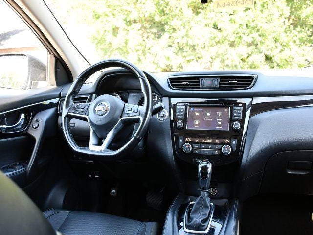 2017 Nissan Rogue Sport SL