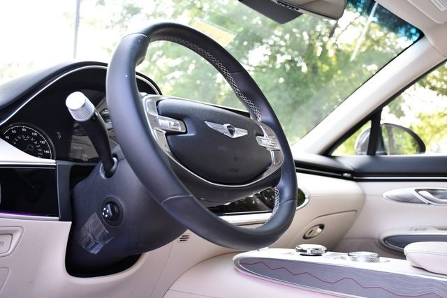 2022 Genesis GV70 2.5T