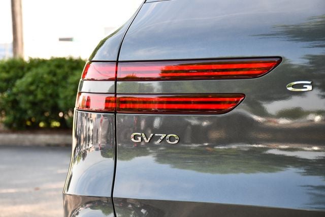 2022 Genesis GV70 2.5T