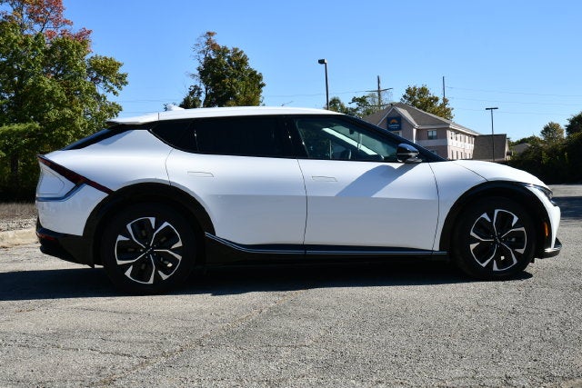 2022 Kia EV6 Wind