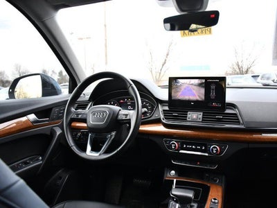 2023 Audi Q5 45 S line Premium quattro