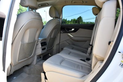 2019 Audi Q7 55 Premium Plus quattro