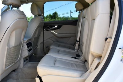 2019 Audi Q7 55 Premium Plus quattro