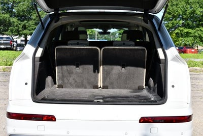 2019 Audi Q7 55 Premium Plus quattro