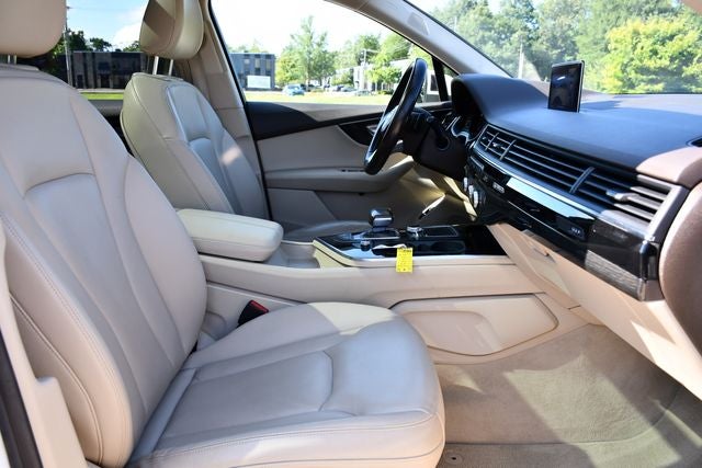 2019 Audi Q7 55 Premium Plus quattro