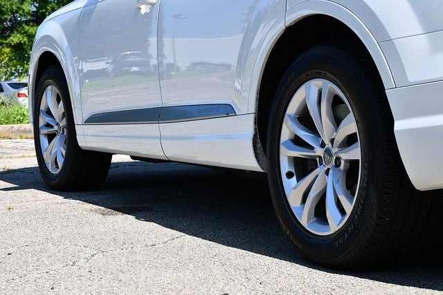 2019 Audi Q7 55 Premium Plus quattro