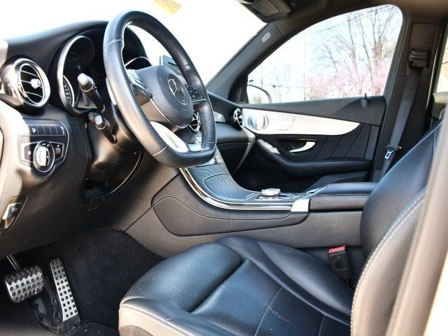 2019 Mercedes-Benz GLC GLC 300