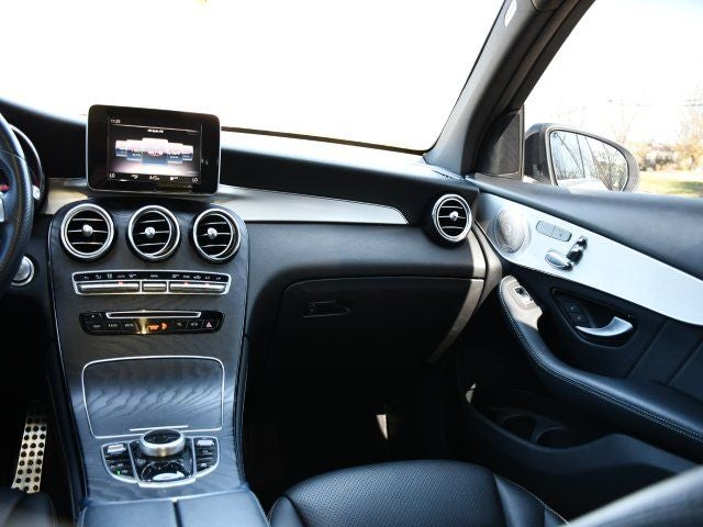 2019 Mercedes-Benz GLC GLC 300