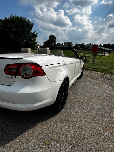 2011 Volkswagen Eos Komfort Edition