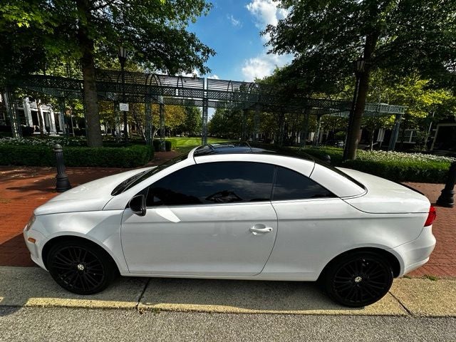 2011 Volkswagen Eos Komfort Edition