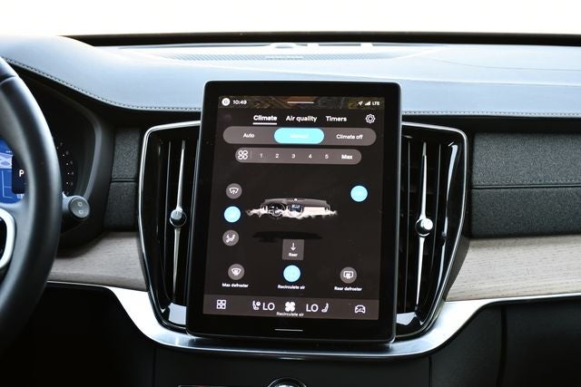 2026 Volvo XC90 B6 Plus 7-Seater
