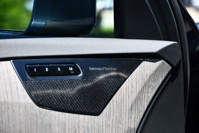 2024 Volvo XC90 B6 Plus Bright Theme