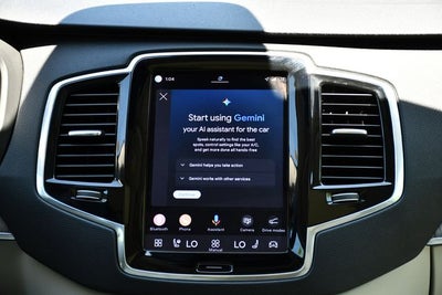 2024 Volvo XC90 B6 Plus Bright Theme