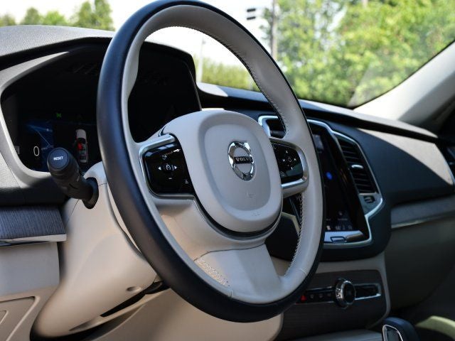 2023 Volvo XC90 B6 Plus 7-Seater