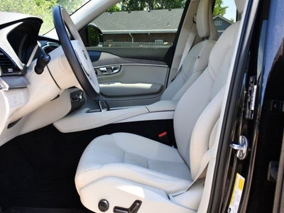 2023 Volvo XC90 B6 Plus 7-Seater