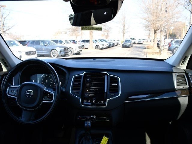 2018 Volvo XC90 T5 Momentum