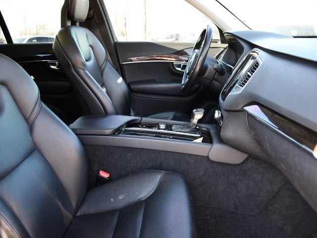 2018 Volvo XC90 T5 Momentum