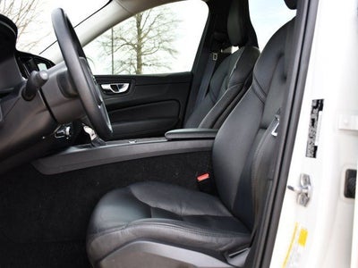 2021 Volvo XC60 T5 Momentum