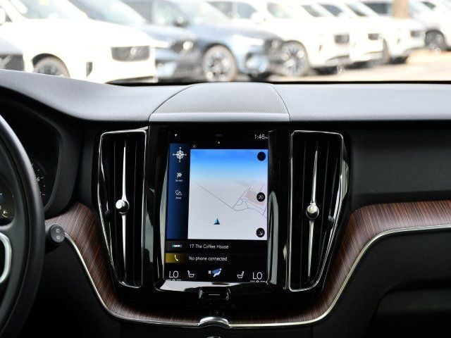 2021 Volvo XC60 T5 Momentum