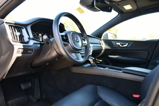 2020 Volvo V60 Cross Country T5