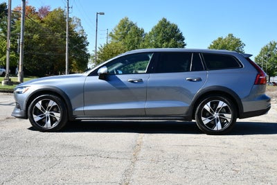 2020 Volvo V60 Cross Country T5