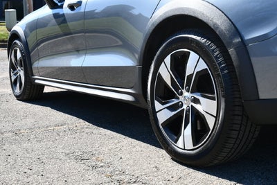 2020 Volvo V60 Cross Country T5
