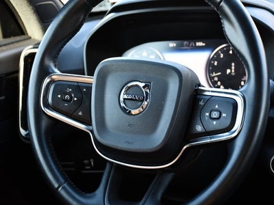 2019 Volvo XC40 Momentum