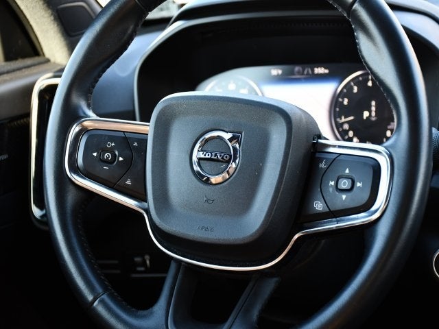 2019 Volvo XC40 Momentum