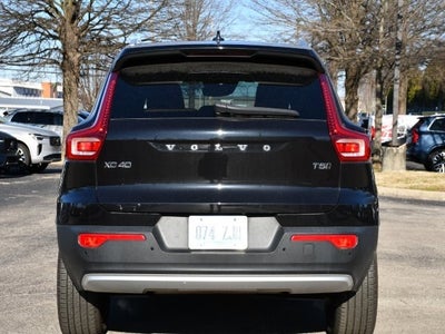 2019 Volvo XC40 Momentum