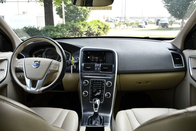 2015 Volvo XC60 T5 Premier