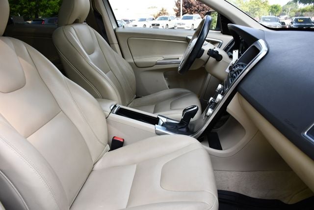 2015 Volvo XC60 T5 Premier