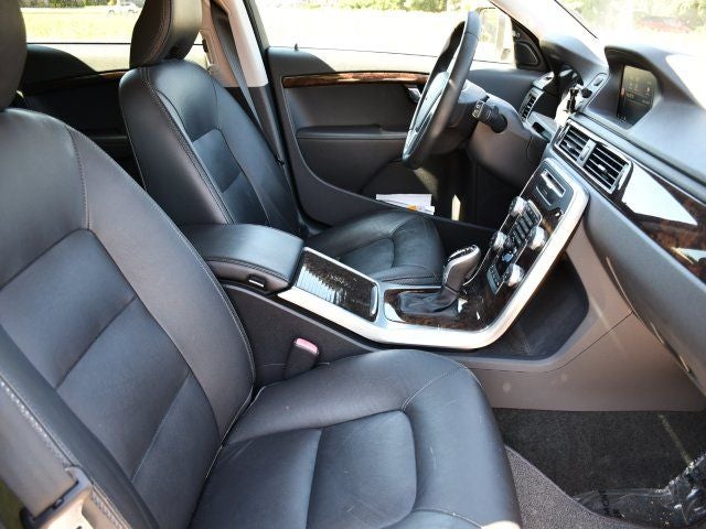 2016 Volvo XC70 T5 Platinum