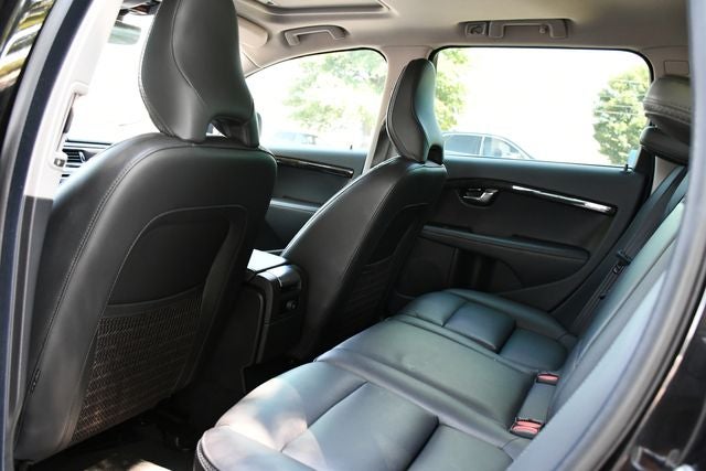 2016 Volvo XC70 T5 Platinum