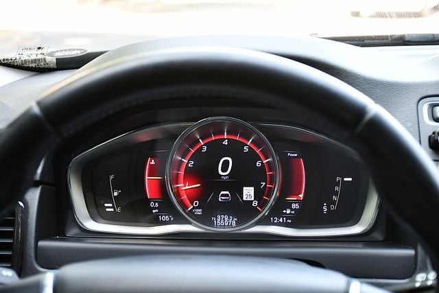 2016 Volvo XC70 T5 Platinum
