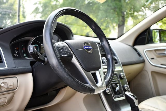 2015 Volvo XC60 3.2 Platinum