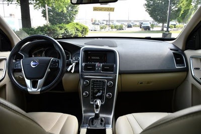 2015 Volvo XC60 3.2 Platinum