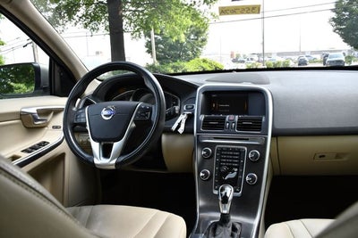 2015 Volvo XC60 3.2 Platinum