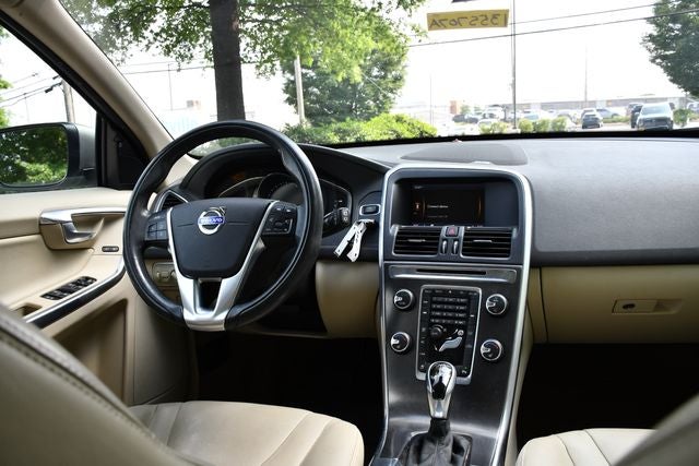 2015 Volvo XC60 3.2 Platinum