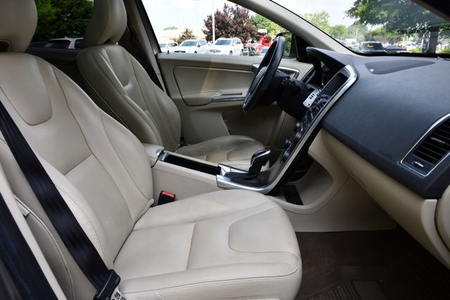2015 Volvo XC60 3.2 Platinum