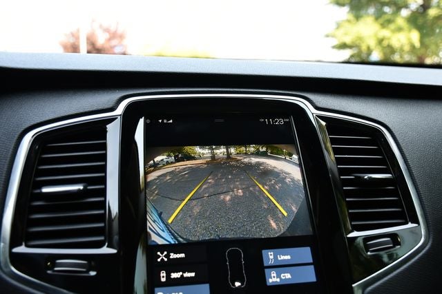 2021 Volvo XC90 T6 Momentum
