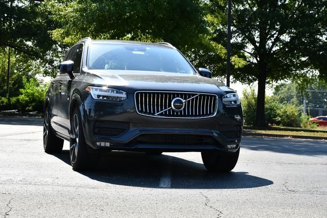 2021 Volvo XC90 T6 Momentum