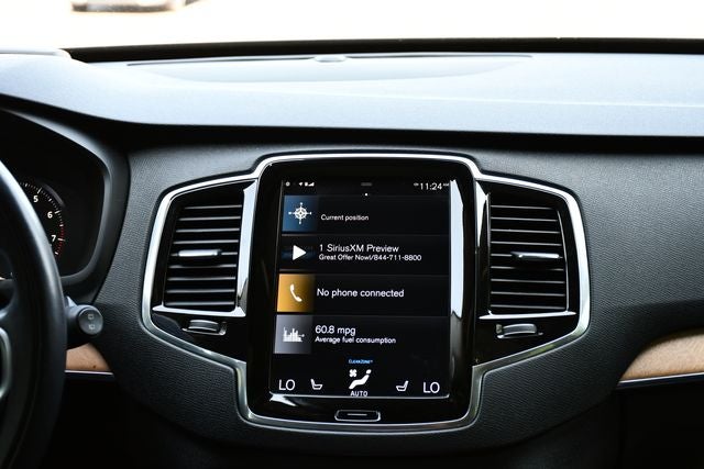 2021 Volvo XC90 T6 Momentum