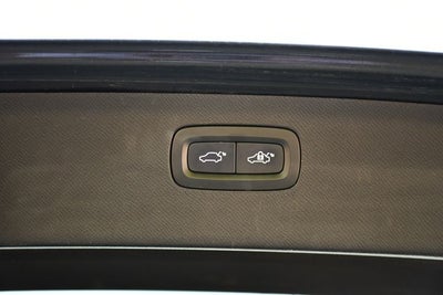 2021 Volvo XC90 T6 Momentum