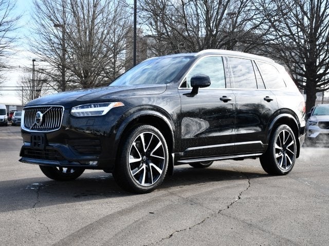 2022 Volvo XC90 T6 Momentum
