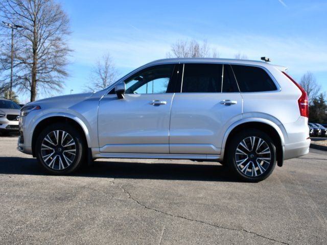 2022 Volvo XC90 T6 Momentum