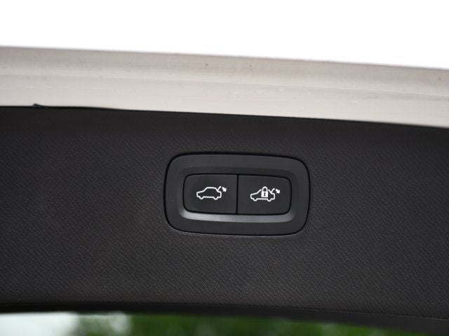 2021 Volvo XC90 T6 Inscription