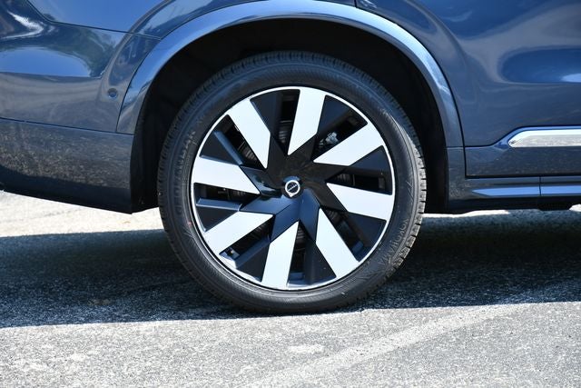2024 Volvo XC90 Recharge Plug-In Hybrid T8 Plus Bright Theme 7 Passenger